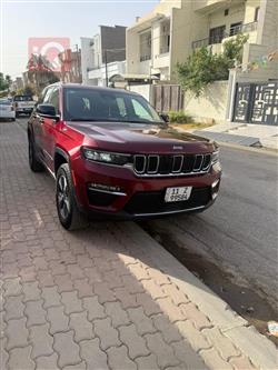 جیپ گراند شیرۆکی